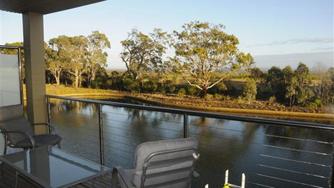 Gippsland Lakehouse - New South Wales Tourism  1