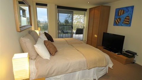 Gippsland Lakehouse - New South Wales Tourism  5