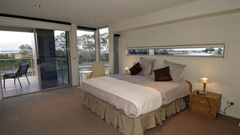 Gippsland Lakehouse - New South Wales Tourism  4