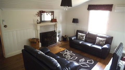 Goldfields Cottage - New South Wales Tourism  7