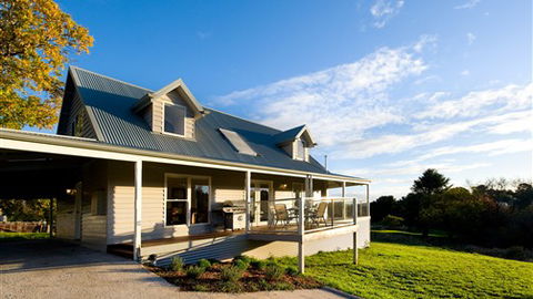 Della Fonte - New South Wales Tourism  1