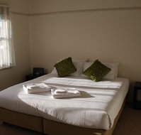 Ballarat Cottage On Park - New South Wales Tourism 