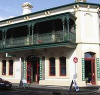 Adelaide's Shakespeare Backpackers International Hostel - New South Wales Tourism 