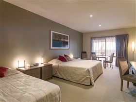 Aurora Ozone Hotel - New South Wales Tourism  1