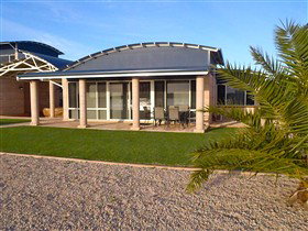 Baird Bay Ocean Eco Apartments - New South Wales Tourism  2