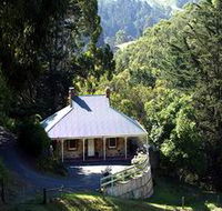 Bishops Adelaide Hills - Henry's - New South Wales Tourism 