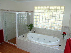 Close Encounters Bed And Breakfast - New South Wales Tourism  2