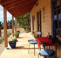 Dee's Villa