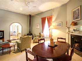 Granma's B&B - New South Wales Tourism  2