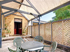Granma's B&B - New South Wales Tourism  3
