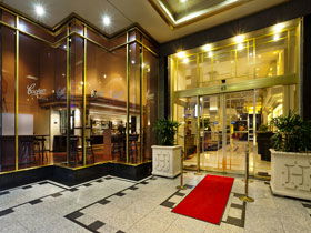 Hotel Grand Chancellor Adelaide On Hindley - New South Wales Tourism  1