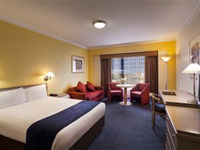 Hotel Grand Chancellor Adelaide On Hindley - New South Wales Tourism  2