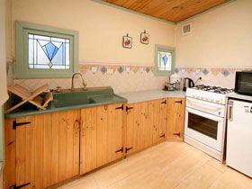 Karinga Park Coach House - New South Wales Tourism  2