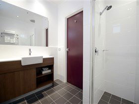Mercure Grosvenor Hotel Adelaide - New South Wales Tourism  1