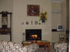 Saunders Gorge Sanctuary - Boundary Cottage - New South Wales Tourism  2
