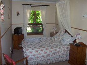Southern Vales Bed And Breakfast - New South Wales Tourism  0