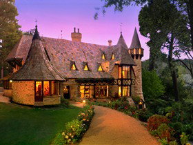 The Castle Keep B&B At Thorngrove - New South Wales Tourism  1
