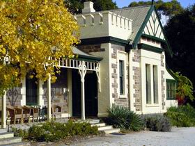The Lodge Country House - New South Wales Tourism  1