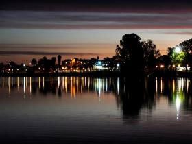 The Murray Dream Self Contained Moored Houseboat - New South Wales Tourism  2