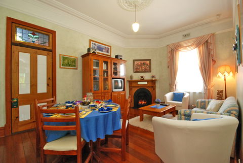 Above Bored Bed And Breakfast - New South Wales Tourism  4