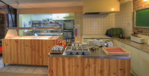 Acacia Snowy Motel - New South Wales Tourism  2