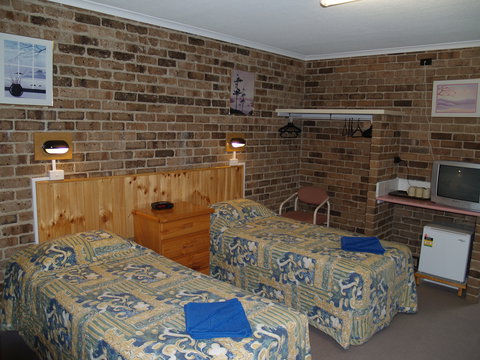 Acacia Snowy Motel - New South Wales Tourism  9