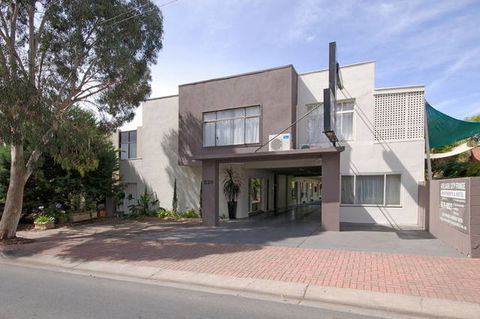 Adelaide City Fringe Serviced Apartments & Motel - New South Wales Tourism  9