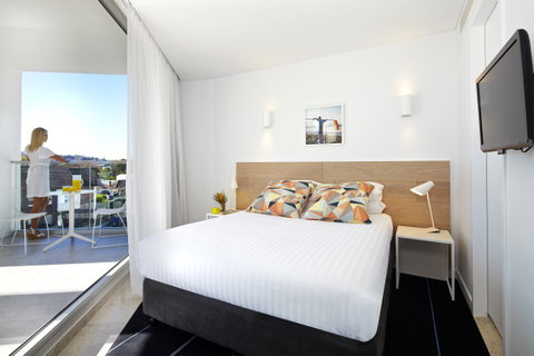Adina Apartment Hotel Bondi Beach Sydney - New South Wales Tourism  4