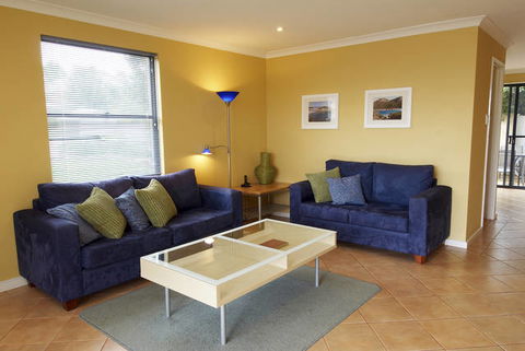 Albany Harbourside Apartments And Houses - New South Wales Tourism  0