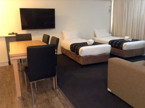 Albury Burvale Motor Inn - New South Wales Tourism  1
