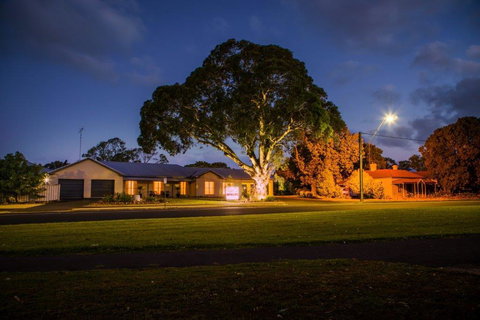 Alexander Cameron Suites - New South Wales Tourism  0