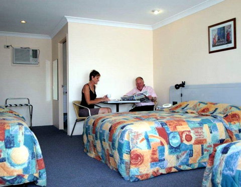 Alexander Motel & Peppercorn Restaurant - New South Wales Tourism  0