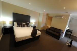 Alexandra Place - New South Wales Tourism  1