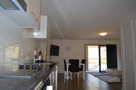 Apex Park Holiday Apartments - New South Wales Tourism  4