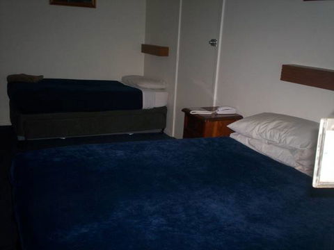 Augusta Courtyard Motel - New South Wales Tourism  0