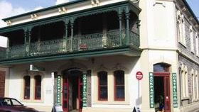 Adelaide's Shakespeare Backpackers International Hostel - New South Wales Tourism  2