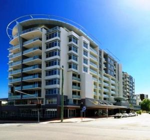 Adina Apartment Hotel Wollongong - New South Wales Tourism  6