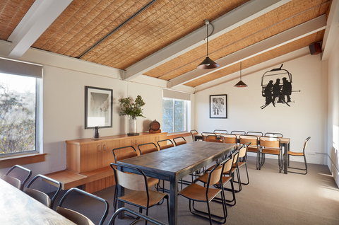 Ripparoo Ski Lodge - New South Wales Tourism  0