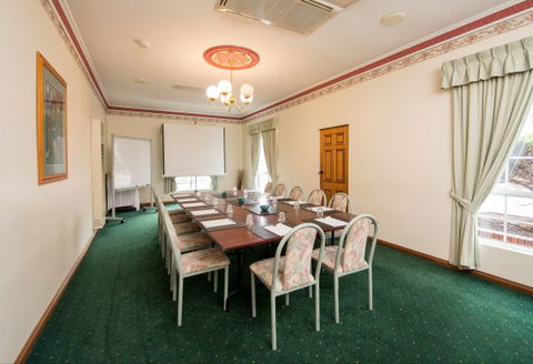 John Pirie Motor Inn - New South Wales Tourism  3