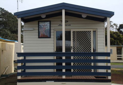 Lake Colac Caravan Park - New South Wales Tourism  4