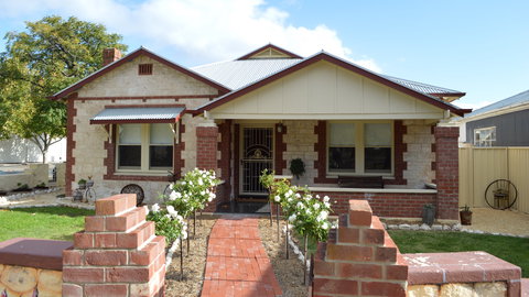 Two Cow Cottage Bed And Breakfast - New South Wales Tourism  0