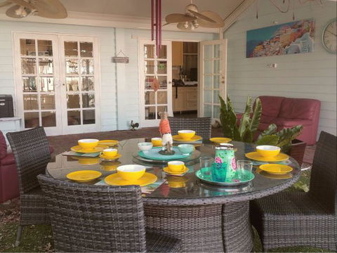Must Love Dogs B&B And Self-Contained Cottage - New South Wales Tourism  3