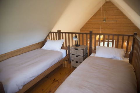 Orchard Cottages - New South Wales Tourism  7