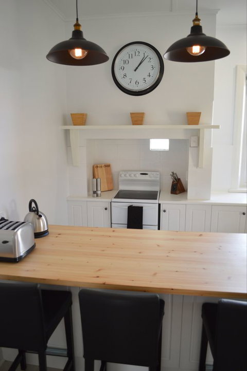 Two Cow Cottage Bed And Breakfast - New South Wales Tourism  4