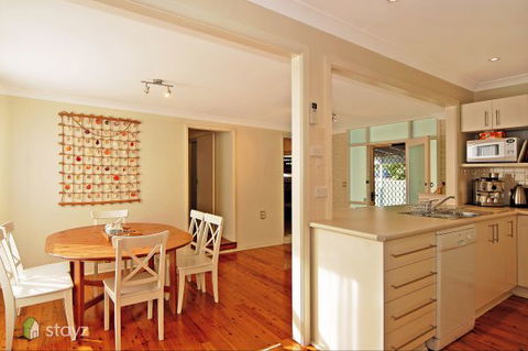 Hayes Beach House - New South Wales Tourism  8