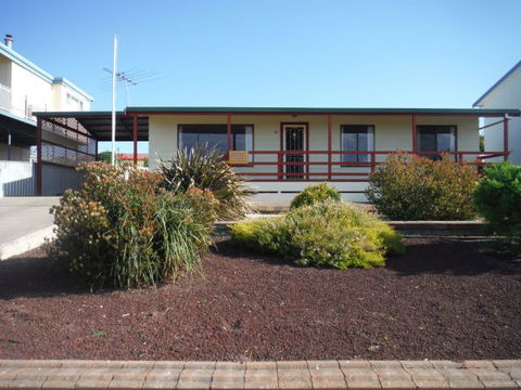 Kenny's Retreat - New South Wales Tourism  0