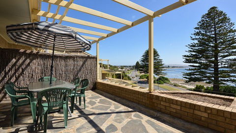 Breeze At The Bay - New South Wales Tourism  4