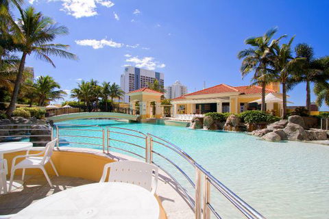 Mantra Towers Of Chevron - New South Wales Tourism  1