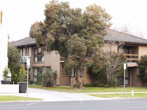 Ovens CBD Apartment 3 - New South Wales Tourism  4