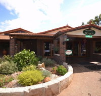 Wave Rock Motel - New South Wales Tourism 